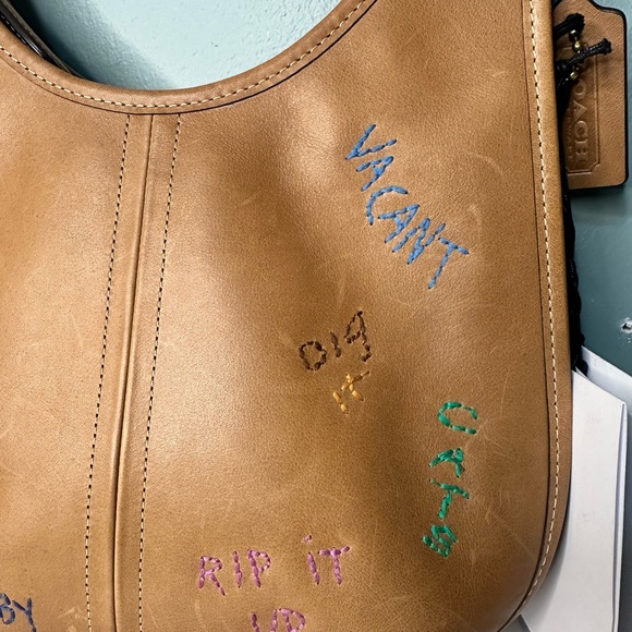 🪩 NEW Coach Ergo Limited Edition! Natural leather. Embroidered. RARE! 🪩 - Picture 2 of 7